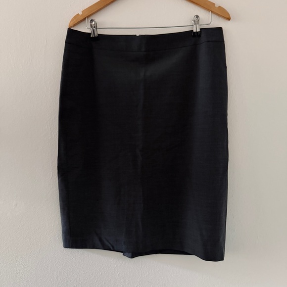 Ann Taylor Dresses & Skirts - Ann Taylor Virgin Wool Blend Gray Suit Skirt